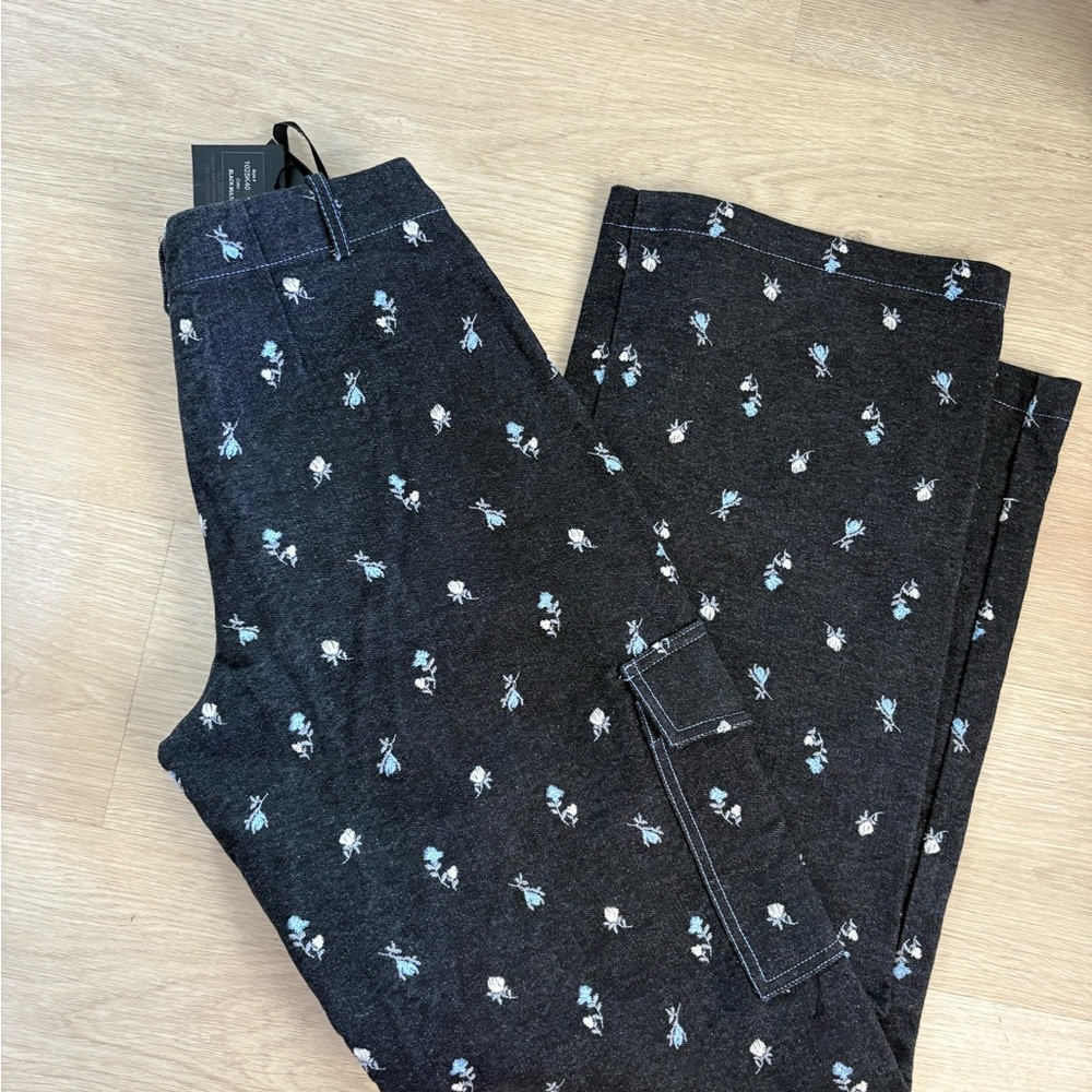 Anna Sui Denim Embroidered Roses Cargo Pants (NWT) - Picture 8 of 10